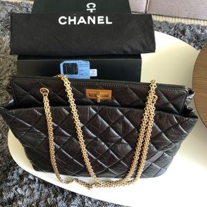Authentic Chanel 2.55 Reissue Grand Shopping Tote